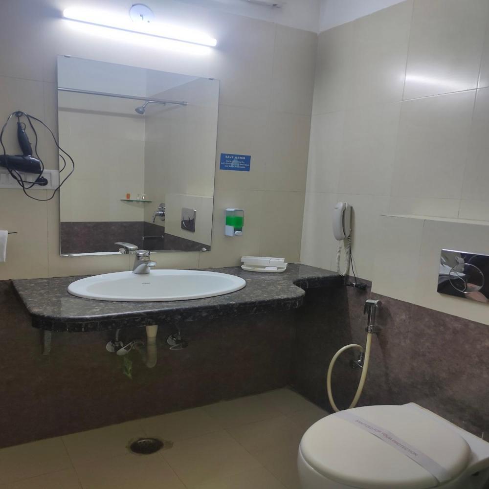 Hotel Avn Grand Ράντσι Εξωτερικό φωτογραφία