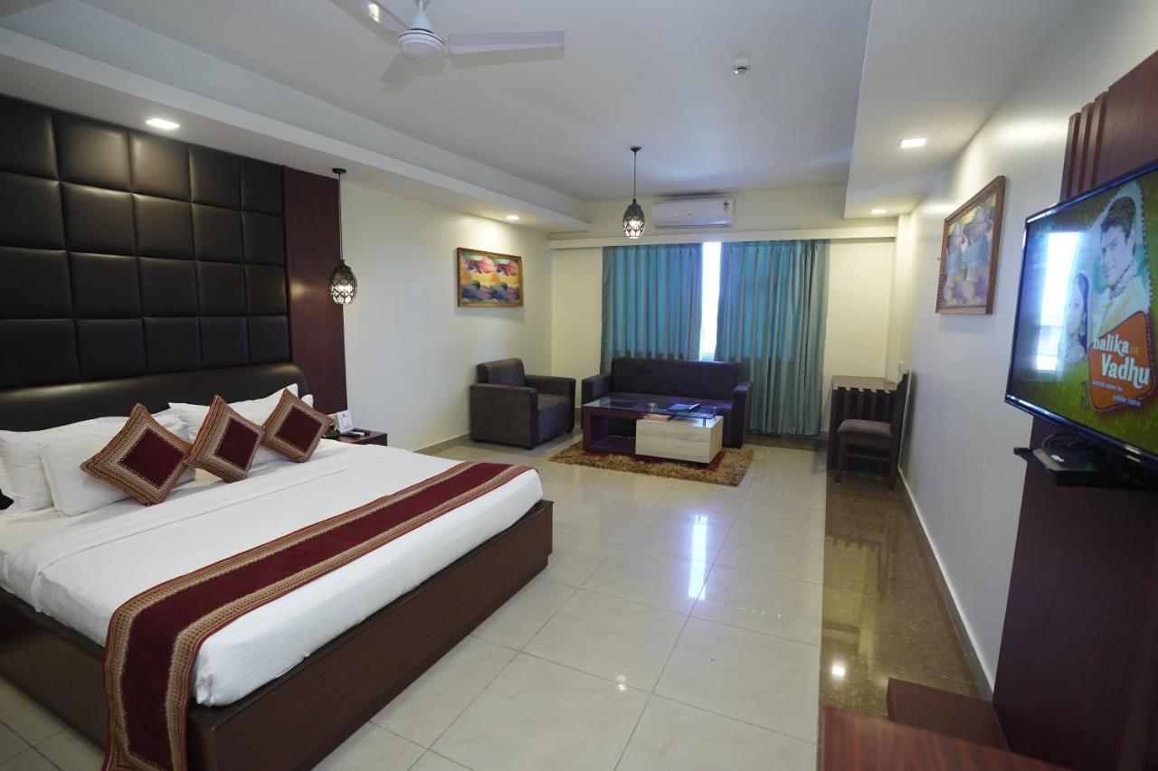 Hotel Avn Grand Ράντσι Εξωτερικό φωτογραφία